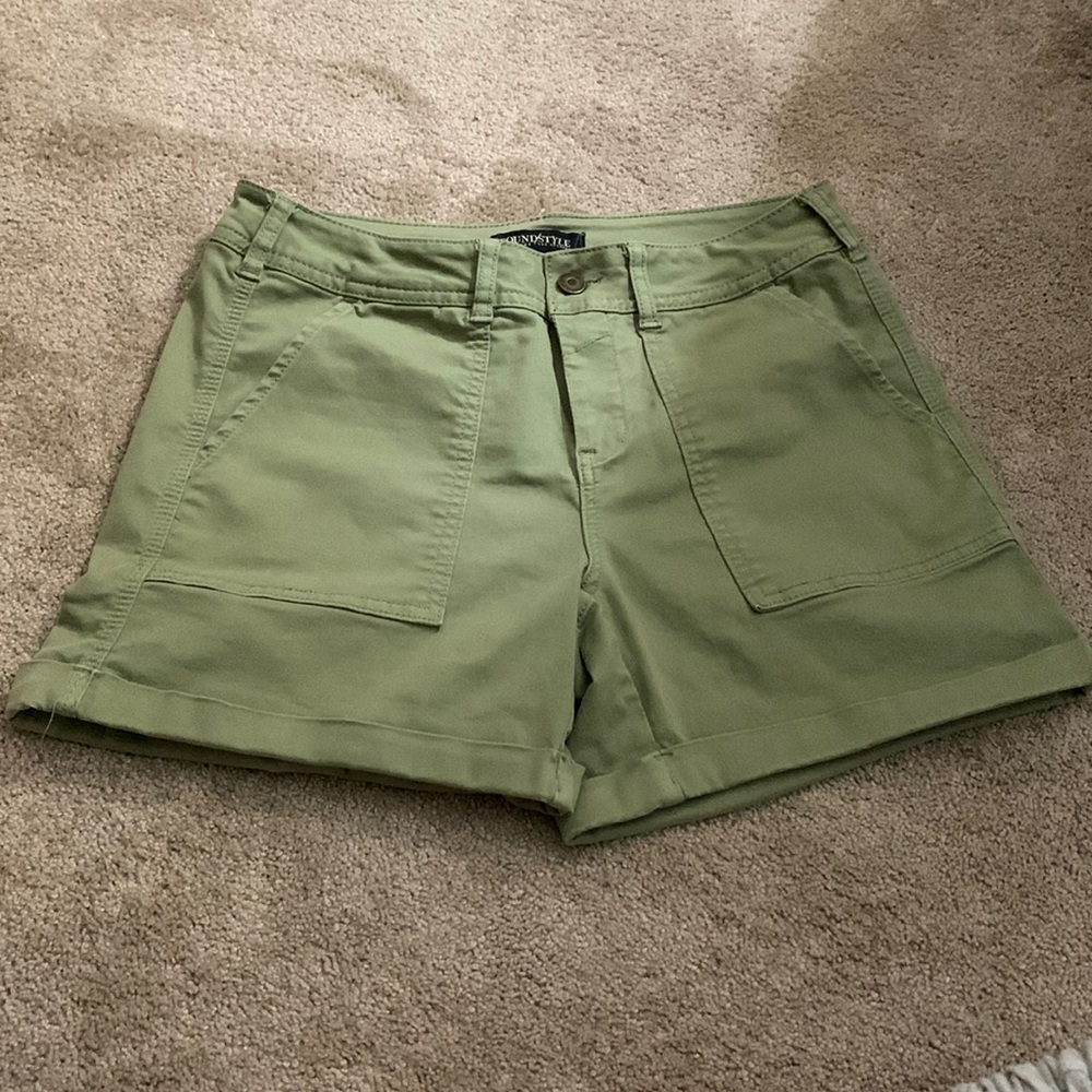 Women’s Bermuda shorts
